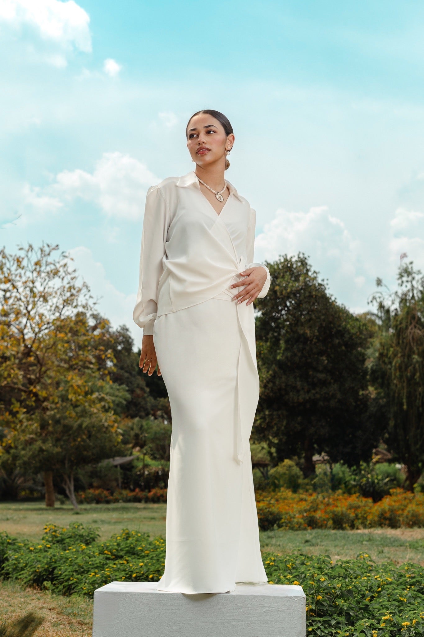 The Amal white Set