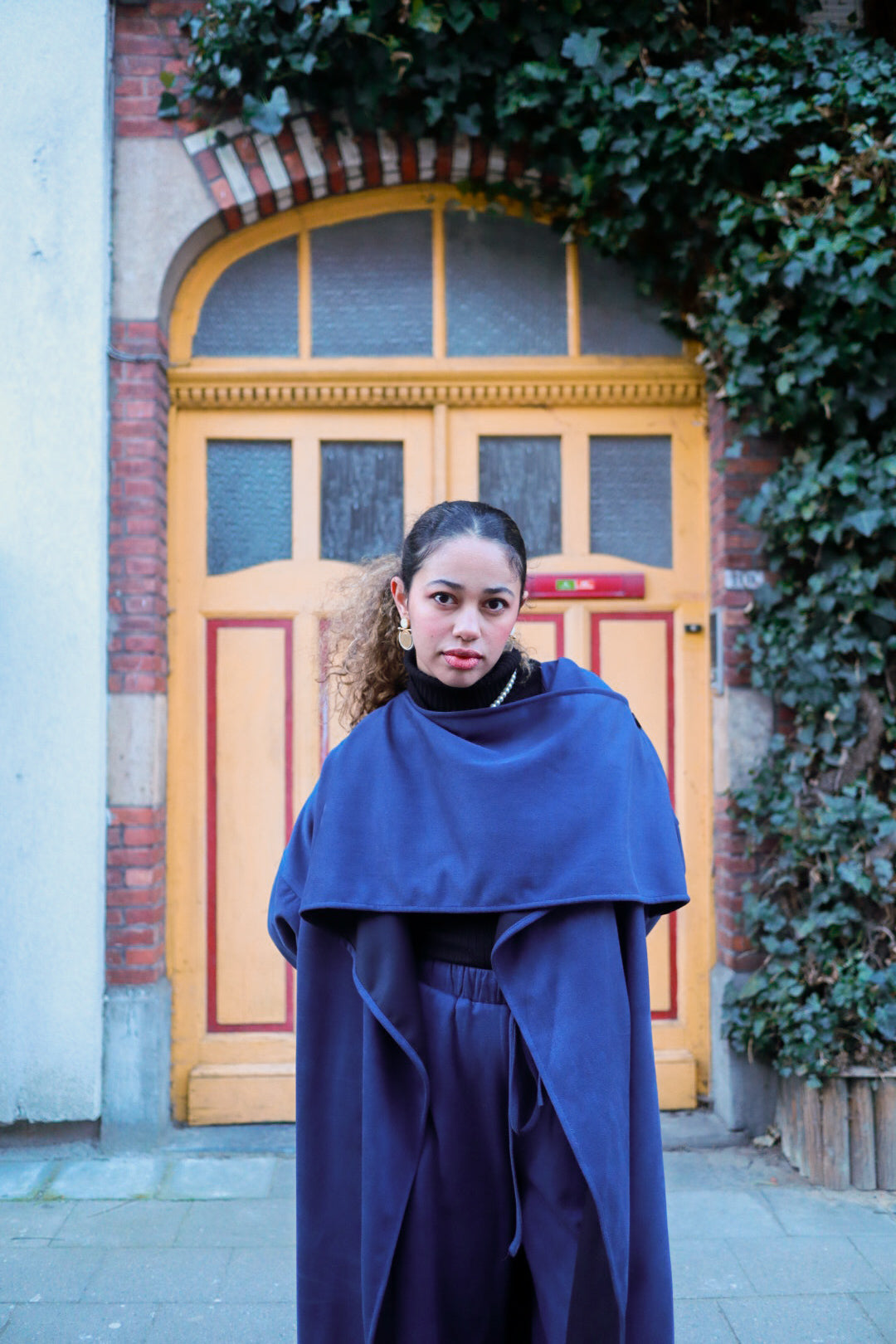 The Muna Set Indigo in Suede