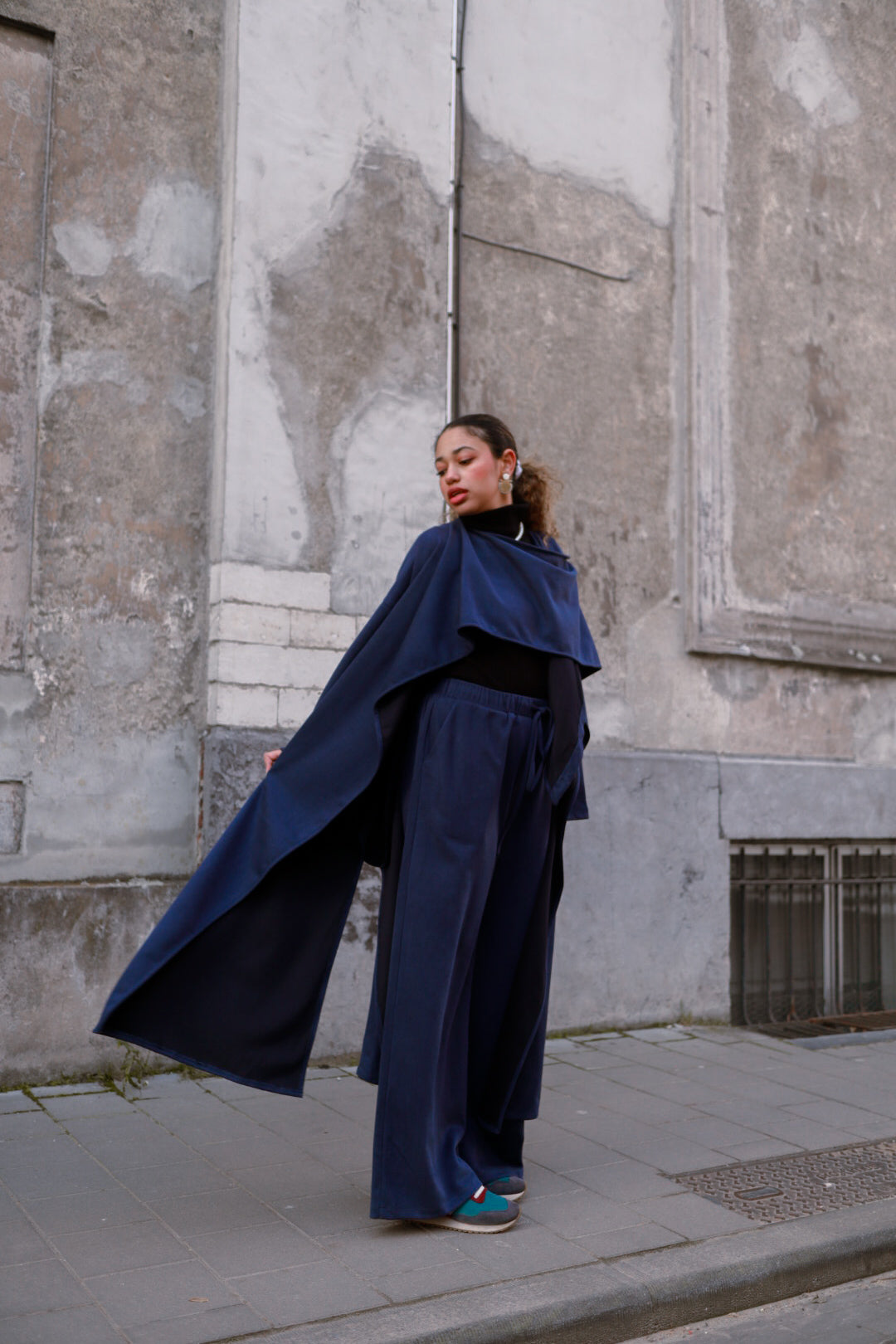 The Muna Set Indigo in Suede