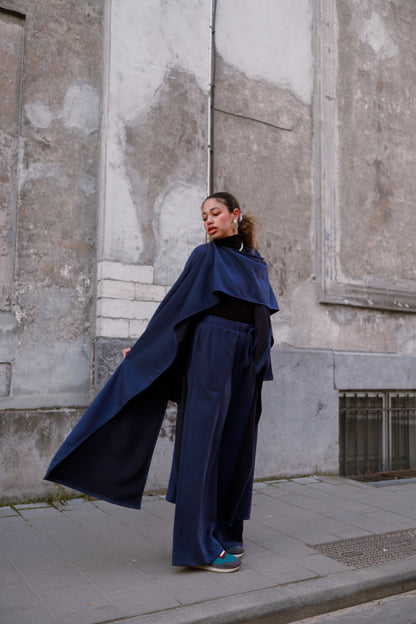 The Muna Set Indigo in Suede