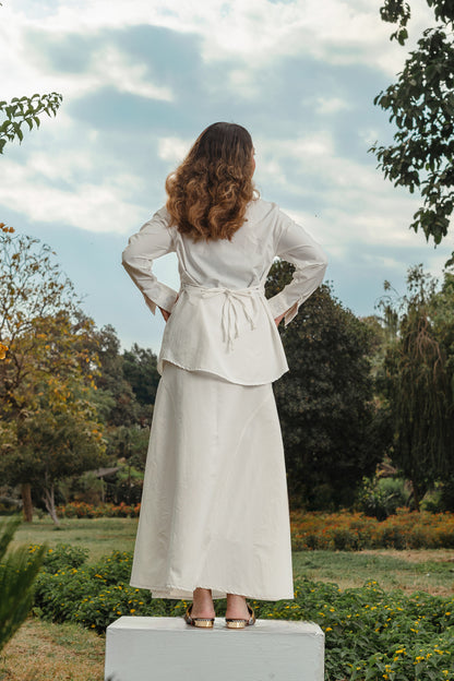 The Noura White Set